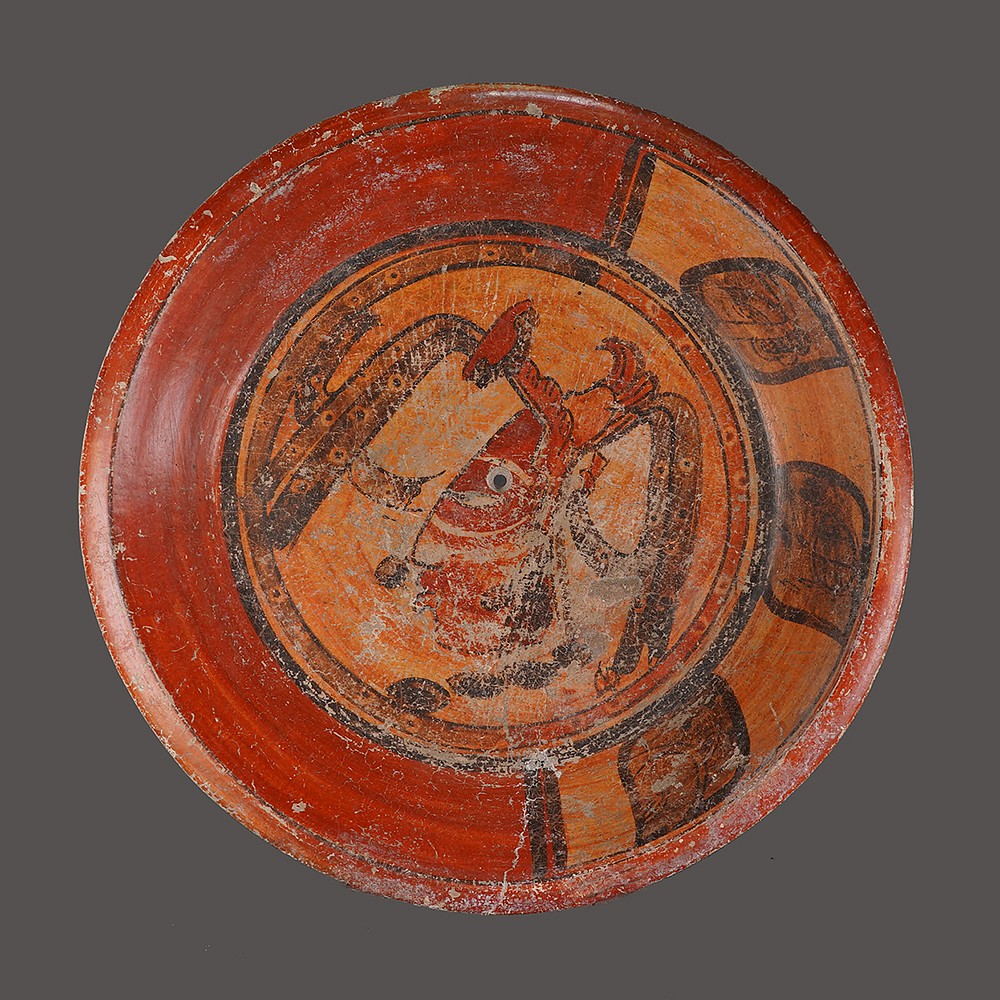 Guatemala | Mayan Ceramic Tripod Plate with Profile of a The Maize