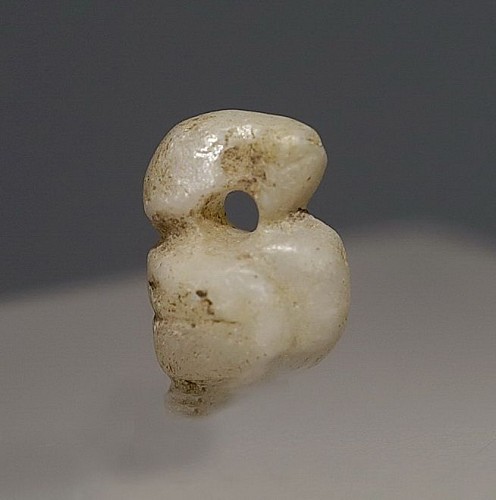 Work: Taíno  Quartz Amulet of a Rare Antillean Nighthawk