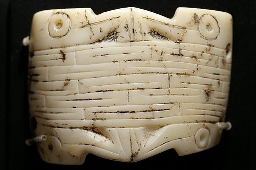Work: Taíno  Shell Bracelet with Incised Opposing Birds